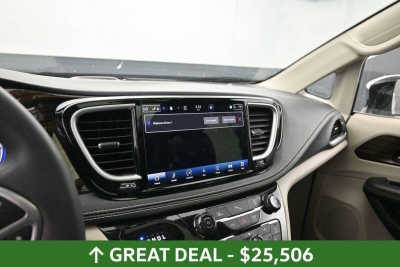 2023 Chrysler Pacifica Plug-In Hybrid Limited