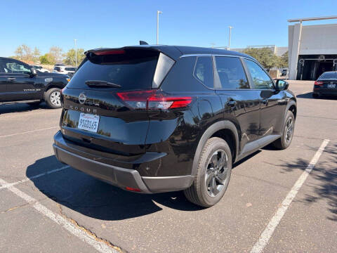 2025 Nissan Rogue SV