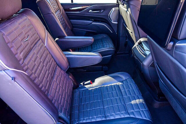 2023 Cadillac Escalade Sport Platinum