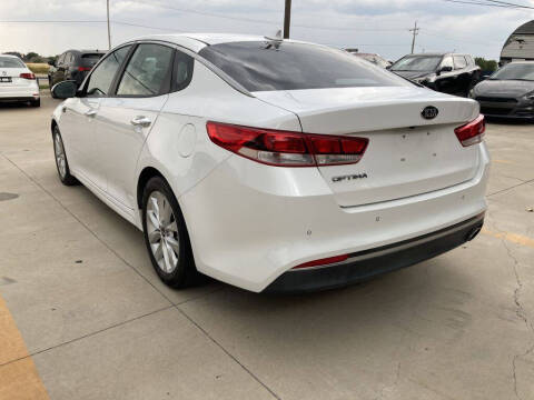 2018 Kia Optima LX