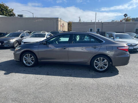 2015 Toyota Camry Hybrid SE