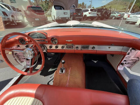 1956 Ford Thunderbird