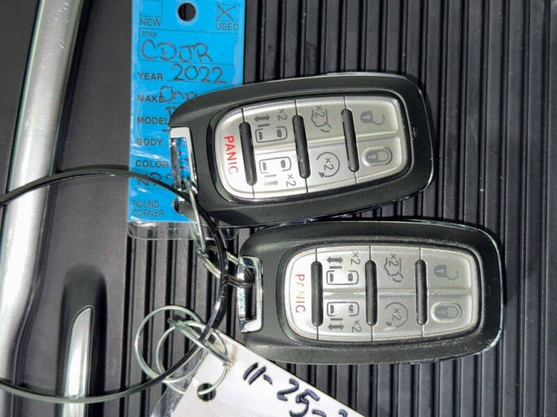 2022 Chrysler Pacifica Touring L