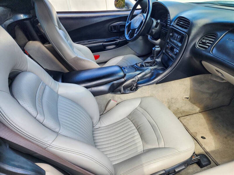 2004 Chevrolet Corvette