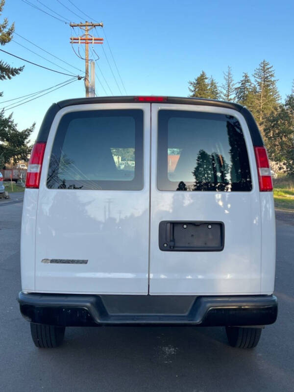2021 Chevrolet Express 2500