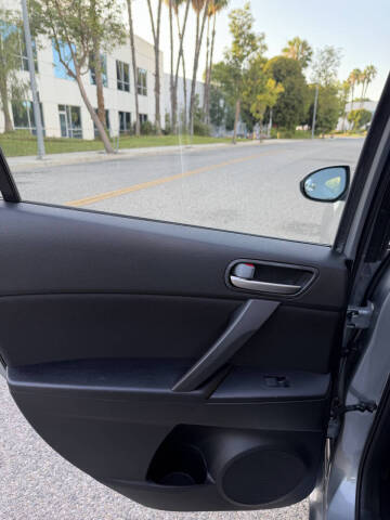 2012 Mazda MAZDA3 i Touring