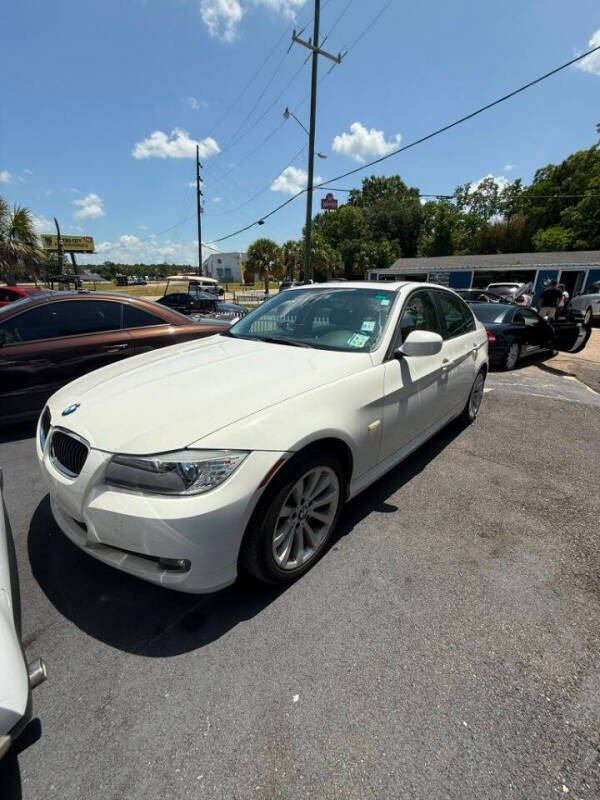 2011 BMW 3 Series 328i's photo