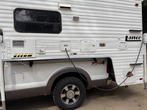 2013 Ford LANCE CAMPER 19