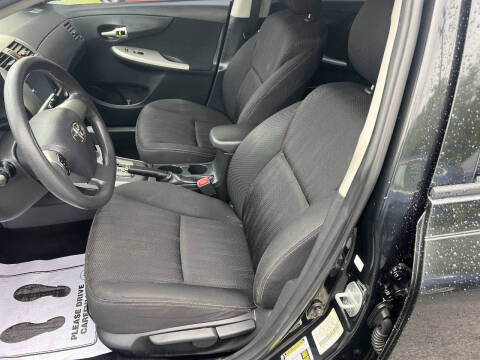 2012 Toyota Corolla LE