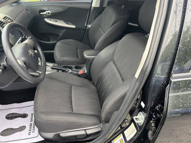 2012 Toyota Corolla LE