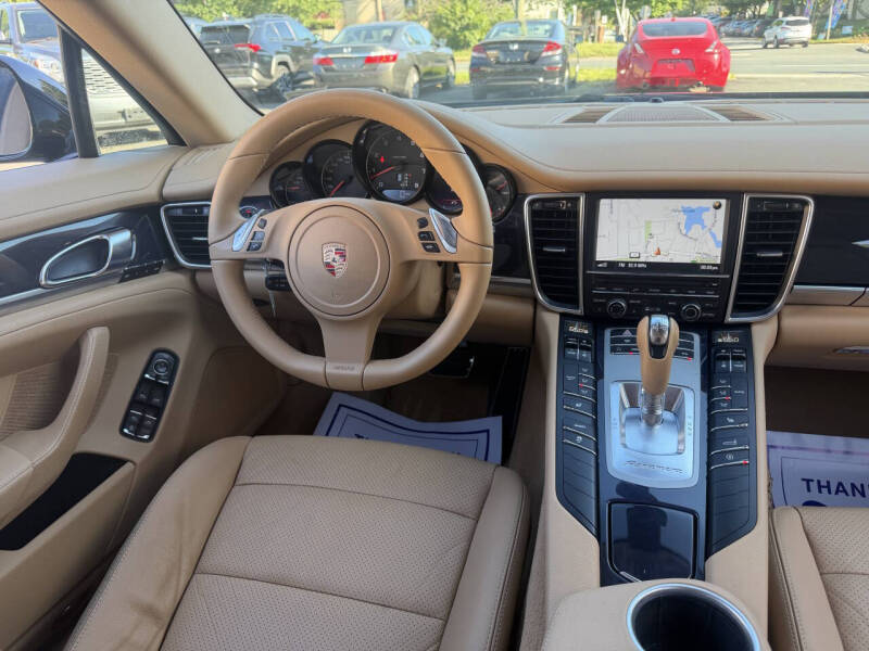2012 Porsche Panamera