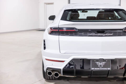 2025 Lamborghini Urus SE