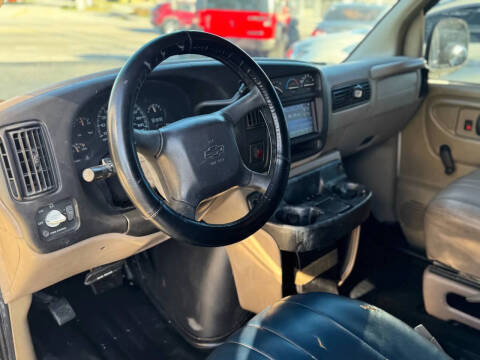 2001 Chevrolet Express G2500