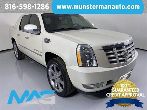 2012 Cadillac Escalade EXT for sale at Munsterman Automotive Group in Blue Springs MO