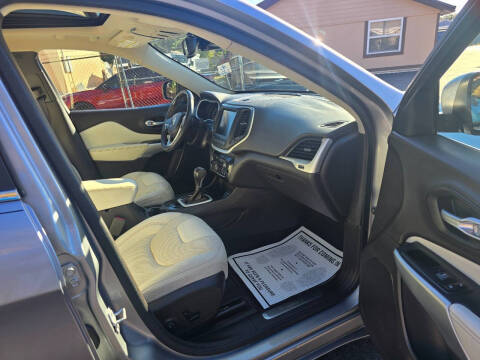 2016 Jeep Cherokee Overland