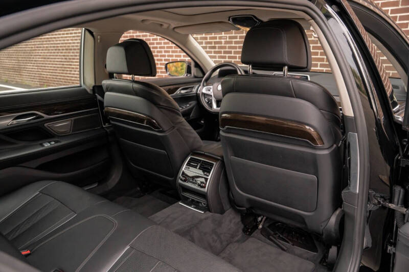 2018 BMW 7 Series 740e xDrive iPerformance