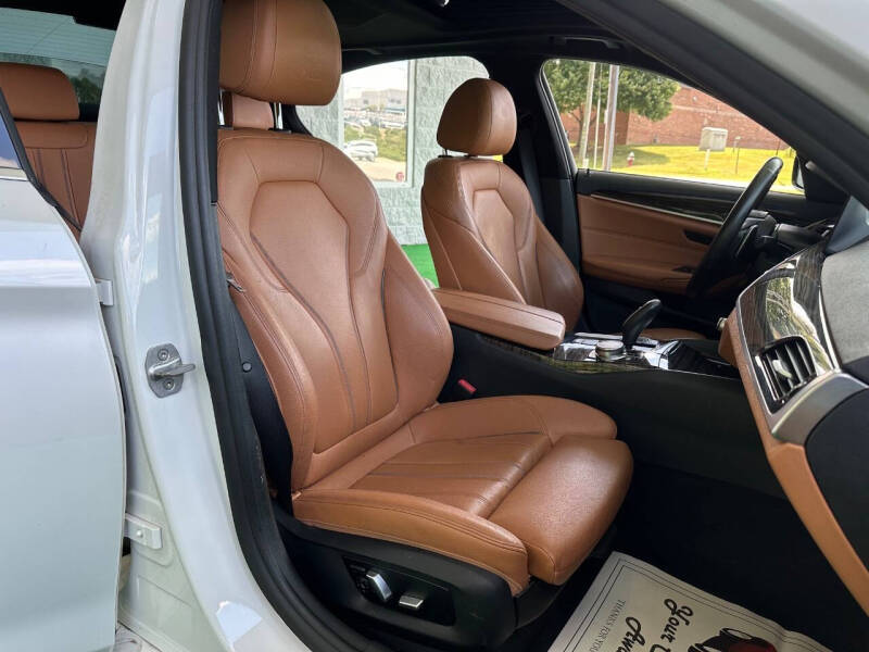 2018 BMW 5 Series 530i