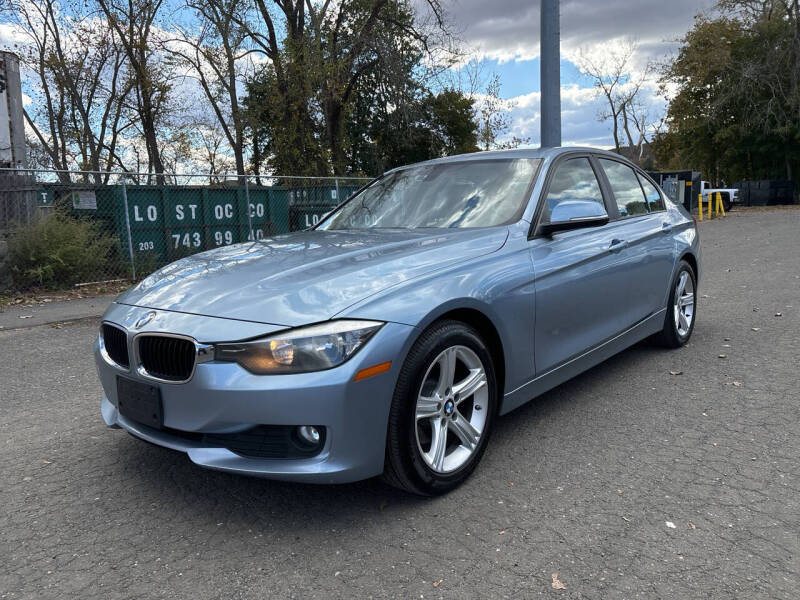 2014 BMW 3 Series 320i's photo