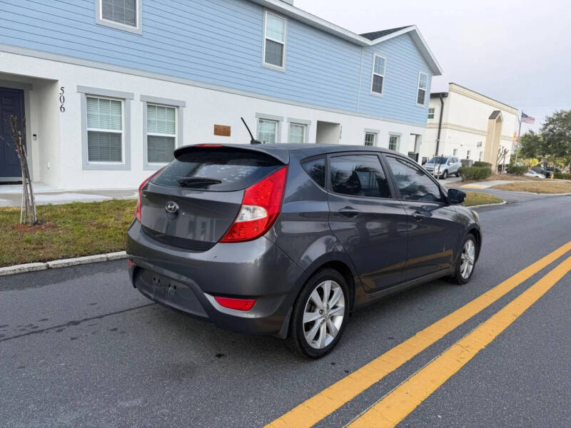 2013 Hyundai Accent SE