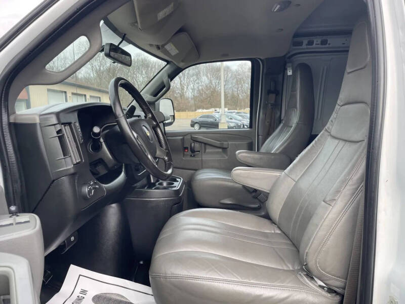 2019 Chevrolet Express 2500