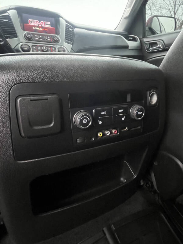 2015 GMC Yukon XL SLT