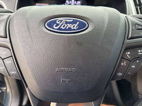 2023 Ford Edge SE