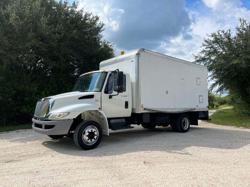 2011 International 4300