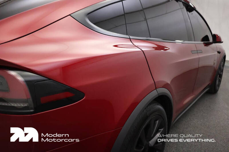 2023 Tesla Model X Standard Range