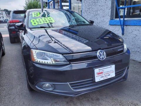 2013 Volkswagen Jetta for sale at M & R Auto Sales INC. in North Plainfield NJ