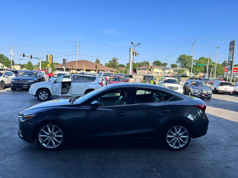 2017 Mazda MAZDA3 Touring