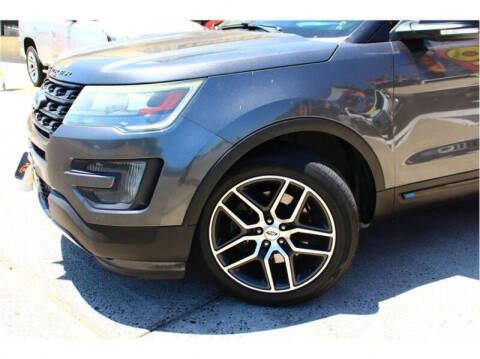 2017 Ford Explorer Sport