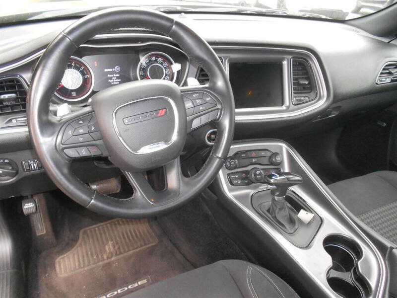 2015 Dodge Challenger SXT