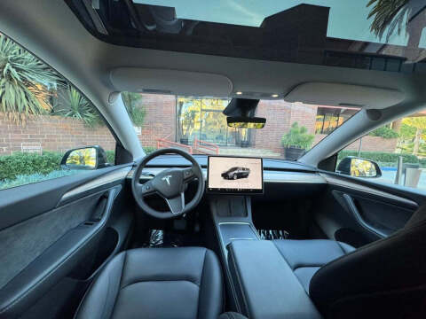 2024 Tesla Model Y Long Range
