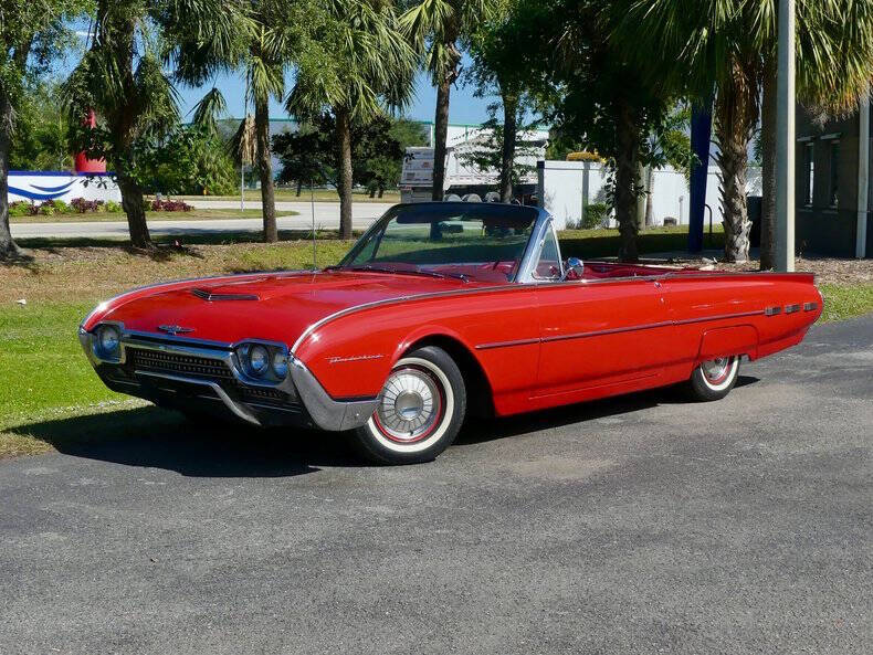 1962 Ford Thunderbird