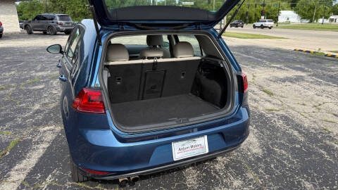 2016 Volkswagen Golf TSI SE