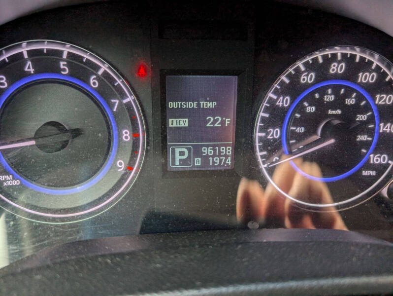 2010 Infiniti G37 Coupe x