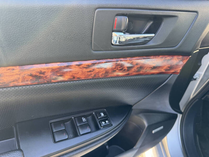 2012 Subaru Legacy 2.5i Limited