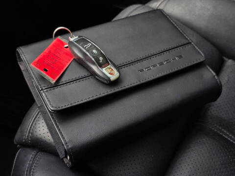 2014 Porsche Cayenne GTS