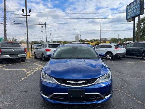2015 Chrysler 200 C