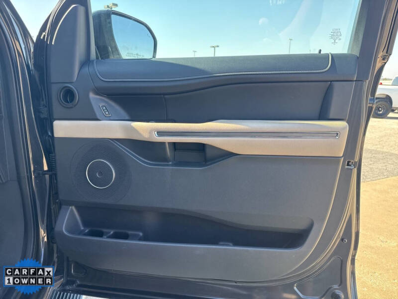 2023 Ford Expedition MAX XLT