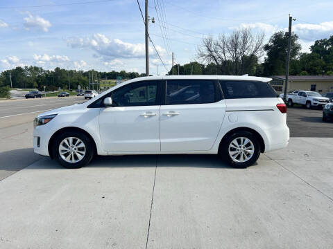2016 Kia Sedona L