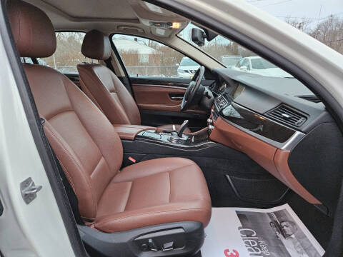 2015 BMW 5 Series 528i xDrive