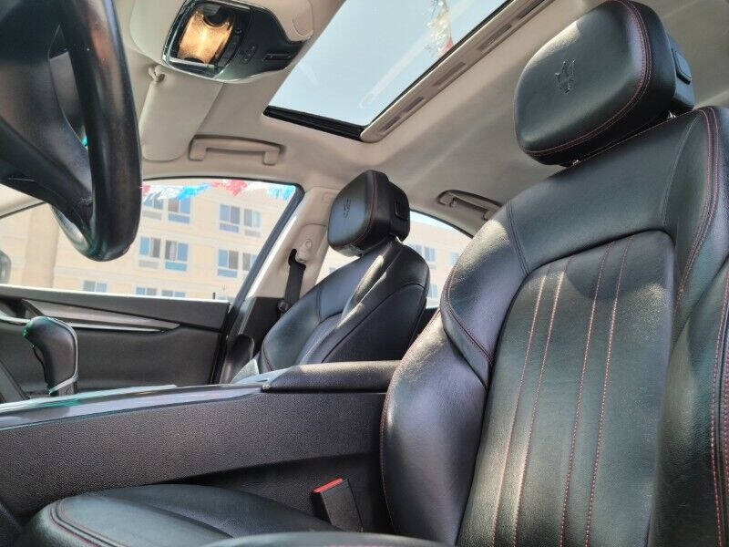 2016 Maserati Ghibli