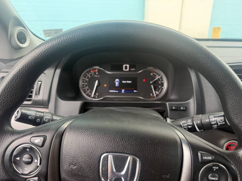 2016 Honda Pilot EX - Photo 16