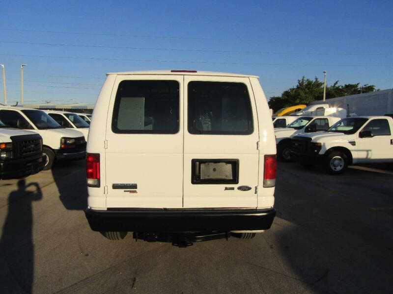 2011 Ford E-Series E-250