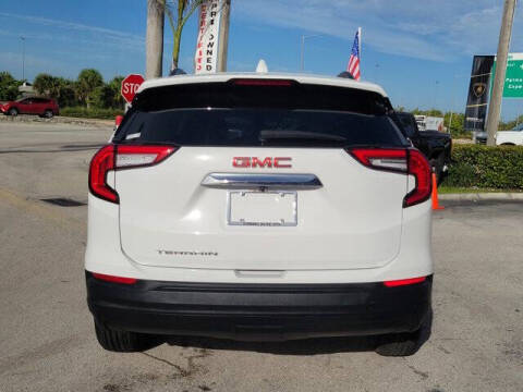2023 GMC Terrain SLE