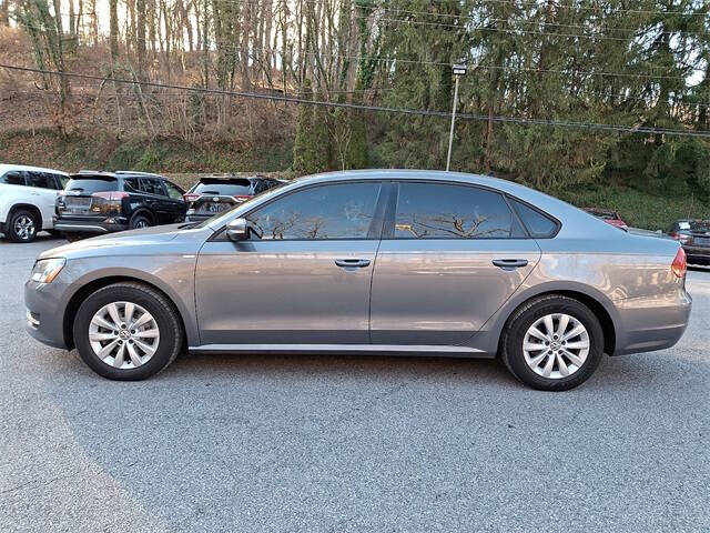 2014 Volkswagen Passat 1.8T S PZEV