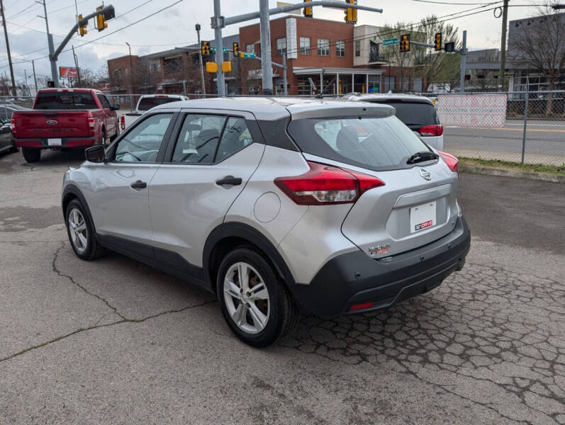 2020 Nissan Kicks S
