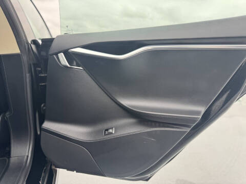 2013 Tesla Model S