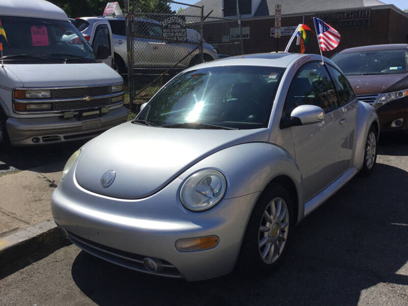 2005 Volkswagen New Beetle for sale at Drive Deleon in Yonkers NY